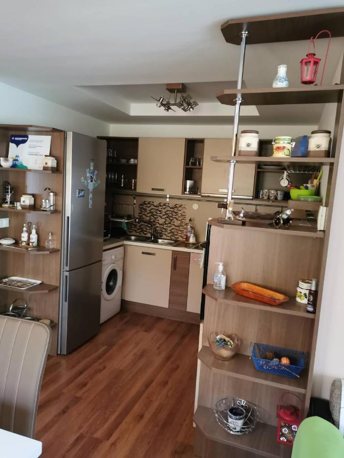 Zoeldlomb Apartman Siófok Eksteriør billede