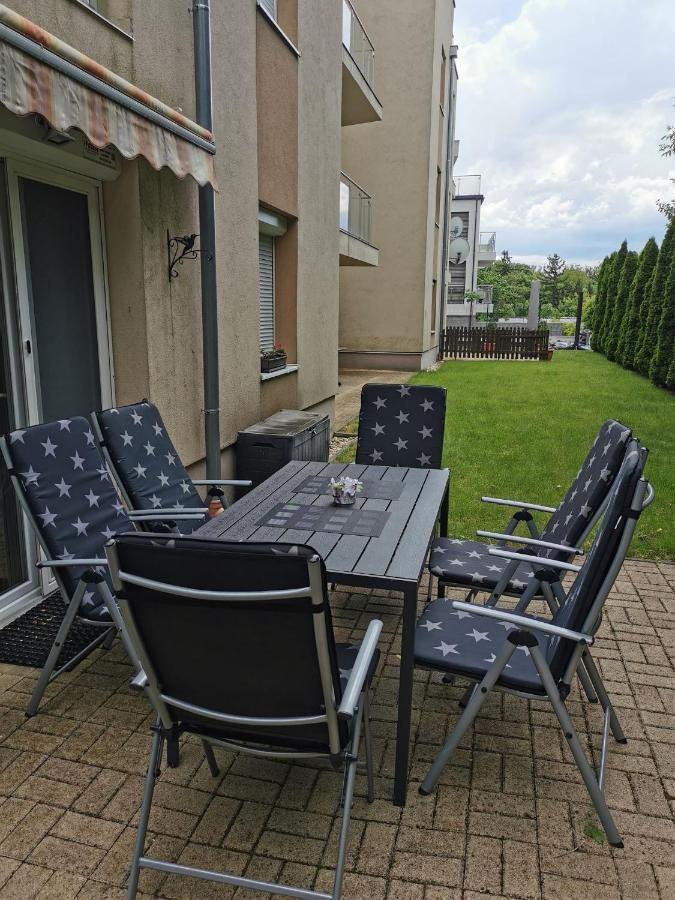 Zoeldlomb Apartman Siófok Eksteriør billede