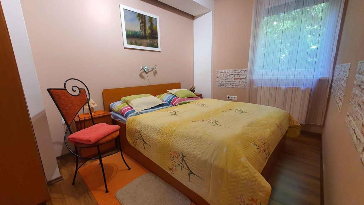 Zoeldlomb Apartman Siófok Eksteriør billede