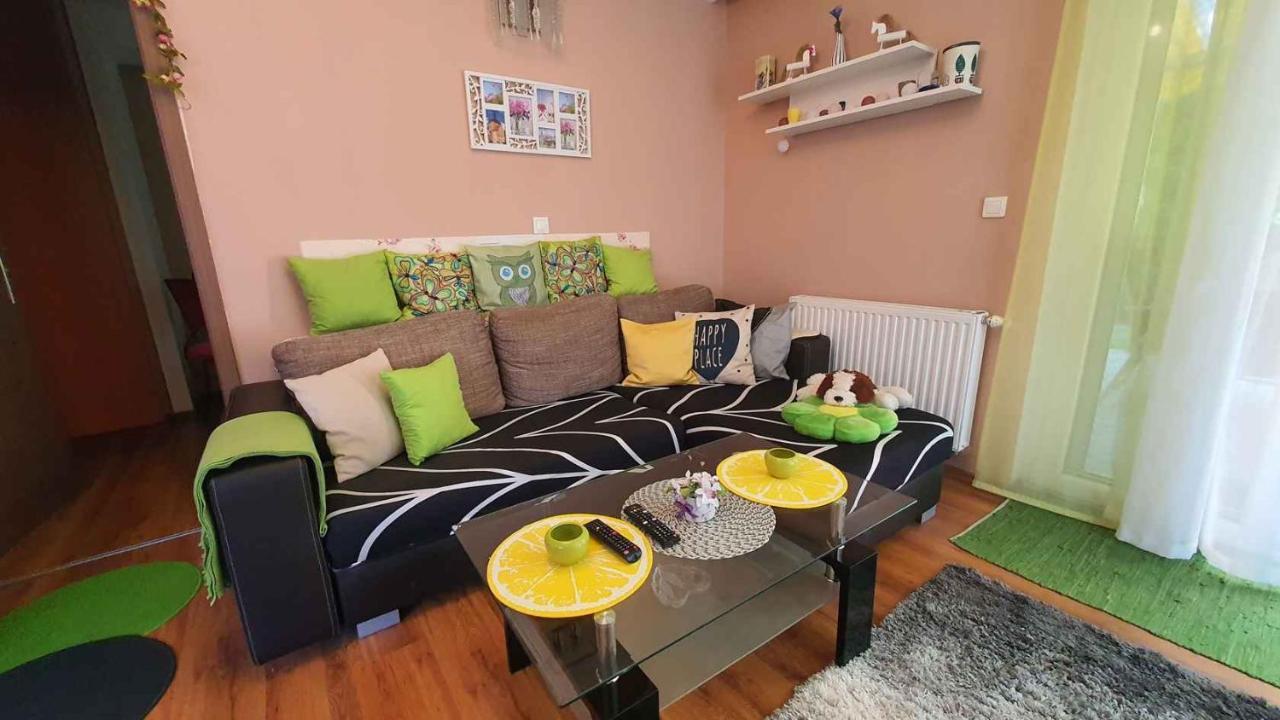 Zoeldlomb Apartman Siófok Eksteriør billede